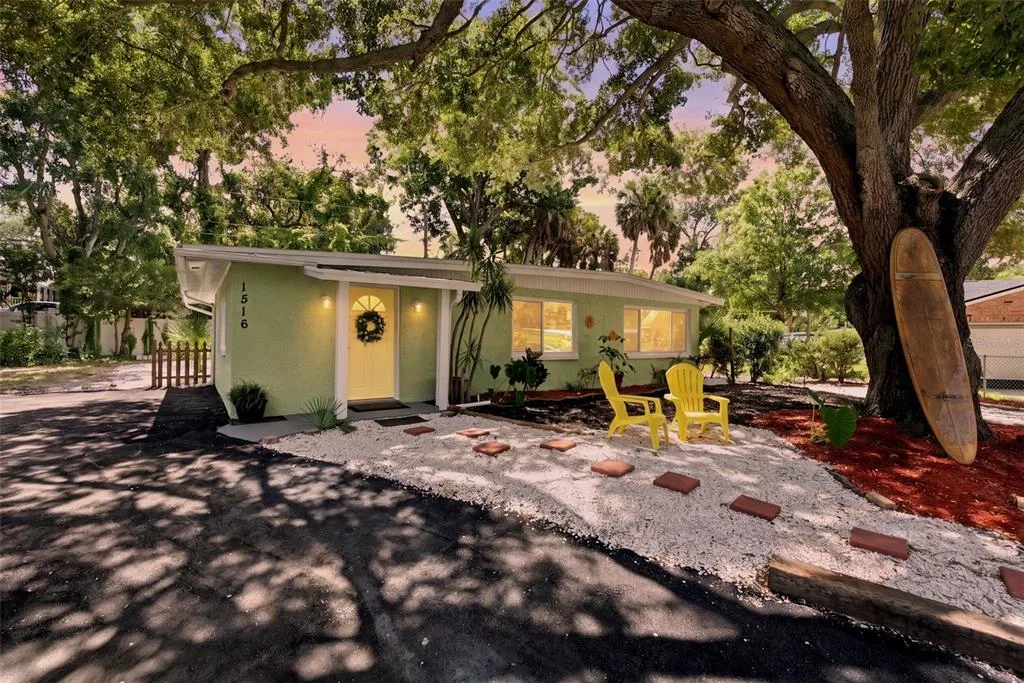 1516 ADELE PLACE, LARGO, FL 33770