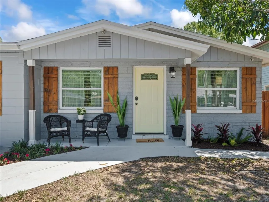 3138 W VARN AVENUE, TAMPA, FL 33611