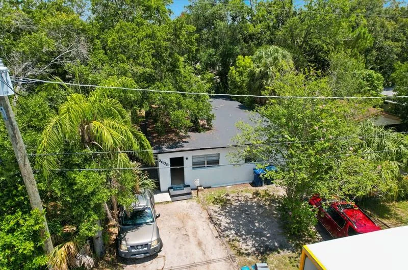 2608 E CAYUGA STREET, TAMPA, FL 33610