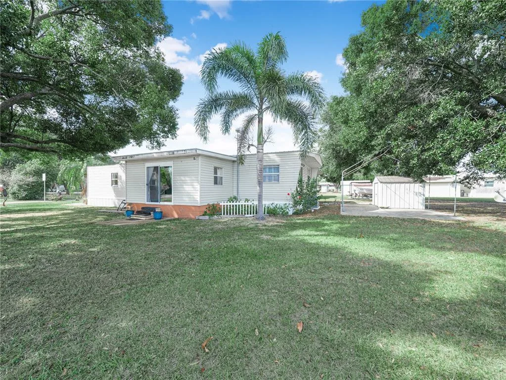 319 1ST AVENUE N, LAKE WALES, FL 33859