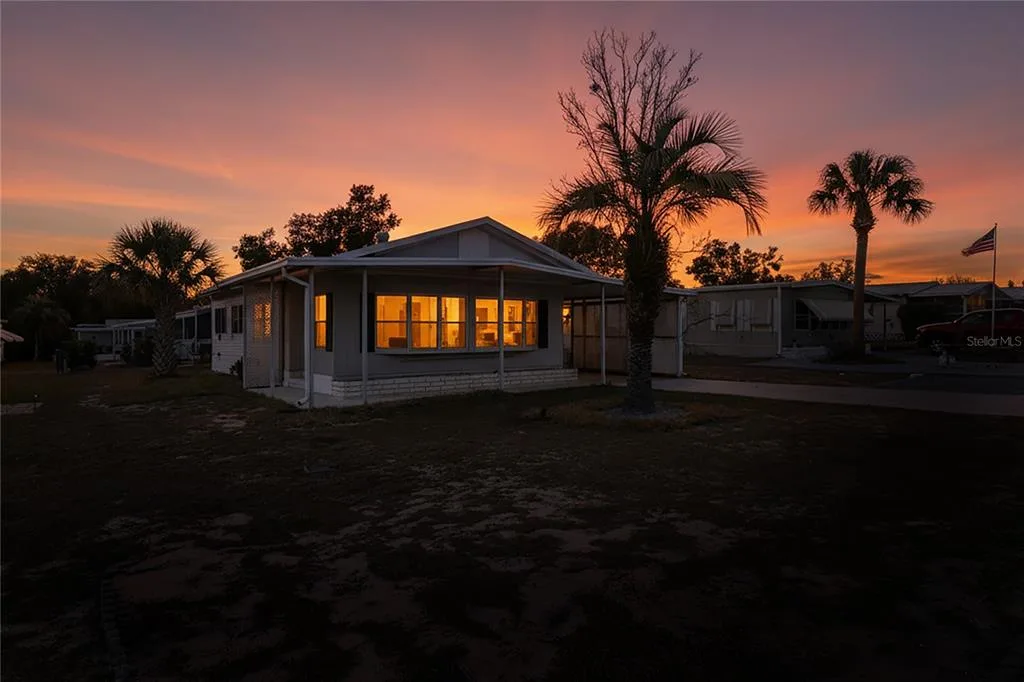 15071 RIALTO AVENUE, BROOKSVILLE, FL 34613