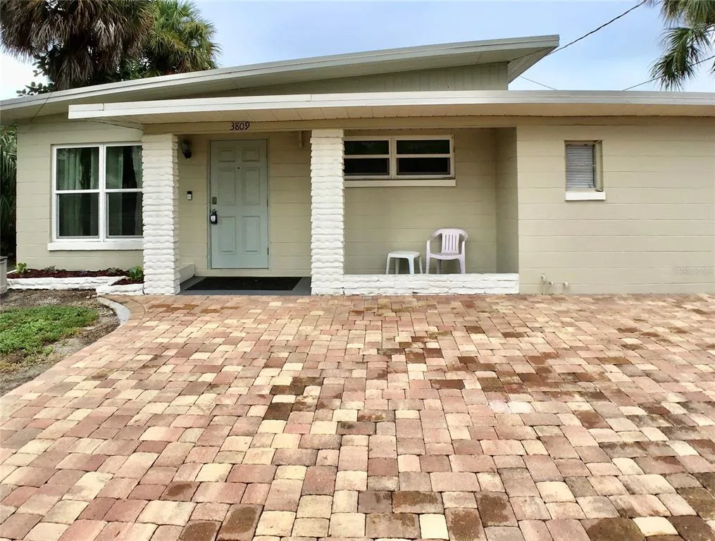 3809 W VASCONIA STREET, TAMPA, FL 33629