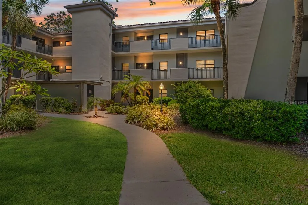 2650 COUNTRYSIDE BOULEVARD # B307, CLEARWATER, FL 33761
