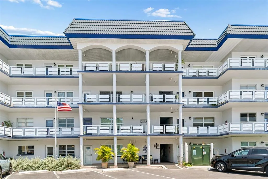 5955 30TH AVENUE S # 105, GULFPORT, FL 33707