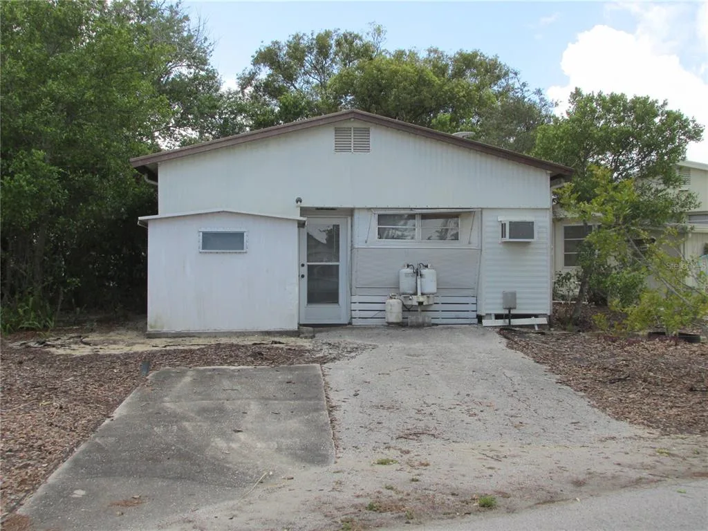 13 SADDLEBAG TRAIL S, LAKE WALES, FL 33898