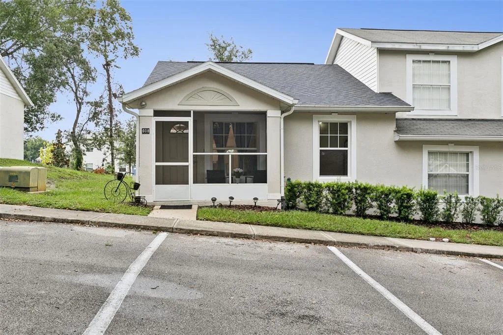 608 S GRAND HIGHWAY, CLERMONT, FL 34711