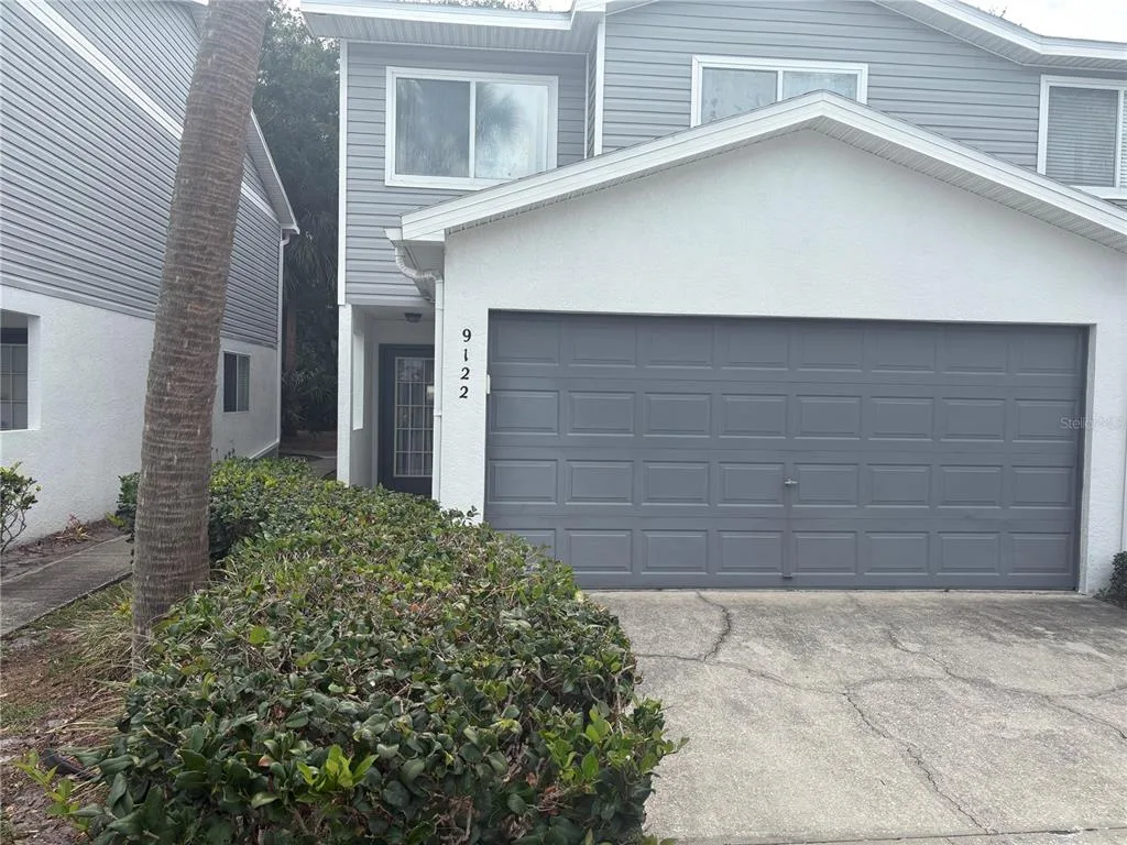 9122 JAKES PATH, LARGO, FL 33771