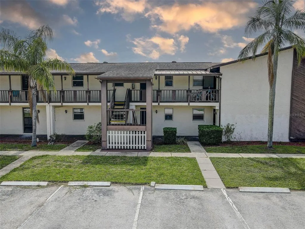 8440 OLD POST ROAD # 104, PORT RICHEY, FL 34668