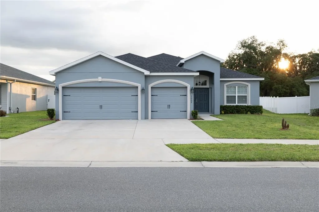 1069 MONTGOMERY LANE, POLK CITY, FL 33868
