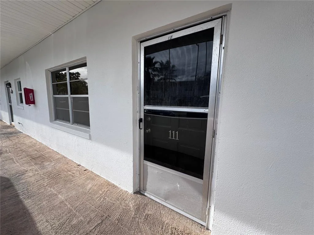100 EL CAMINO DRIVE # 111, WINTER HAVEN, FL 33884