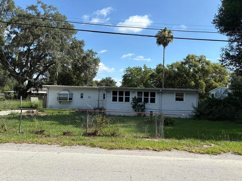 110 VALENCIA STREET, WINTER HAVEN, FL 33880