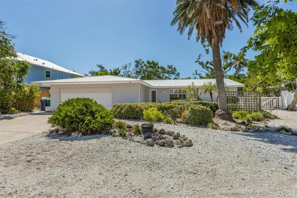 413 POINSETTIA ROAD, ANNA MARIA, FL 34216