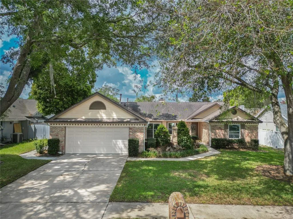 1707 GRANGE CIRCLE, LONGWOOD, FL 32750