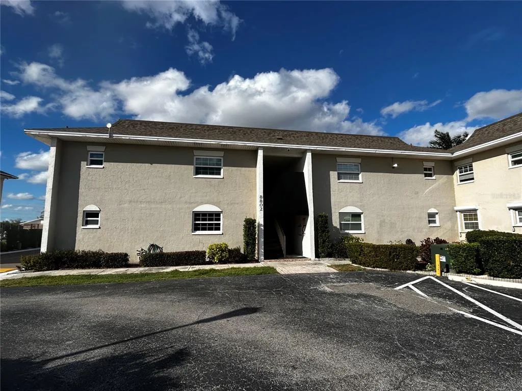 8802 BAY POINTE DRIVE # 102, TAMPA, FL 33615
