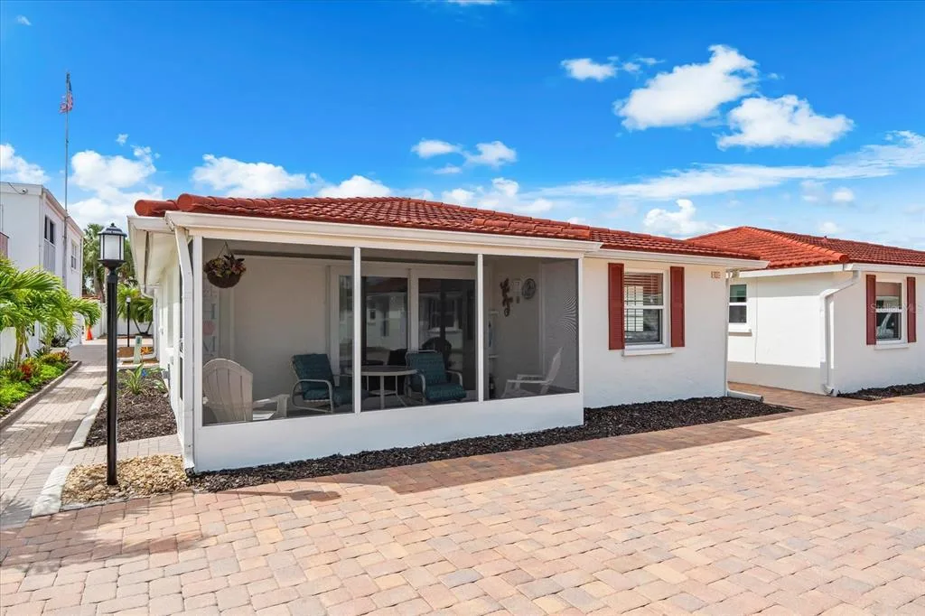 6154 MIDNIGHT PASS ROAD # B1, SARASOTA, FL 34242