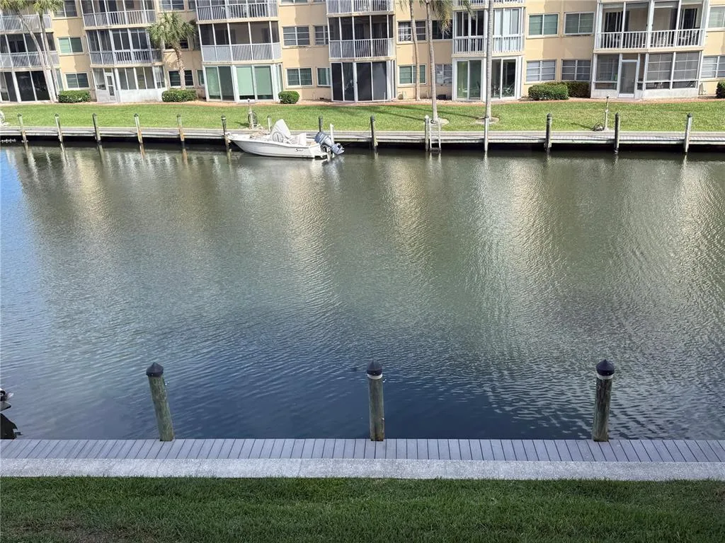 1250 N PORTOFINO DRIVE # 202, SARASOTA, FL 34242