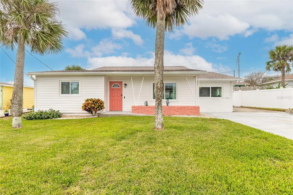 8 ROBBEN TERRACE, DAYTONA BEACH, FL 32118