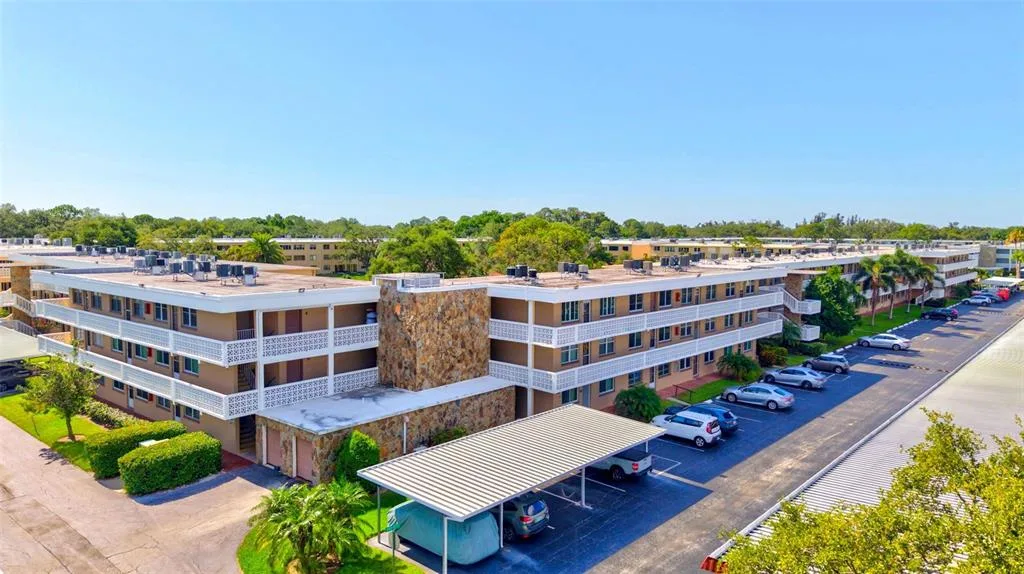 5095 BAY STREET NE # 310, ST PETERSBURG, FL 33703