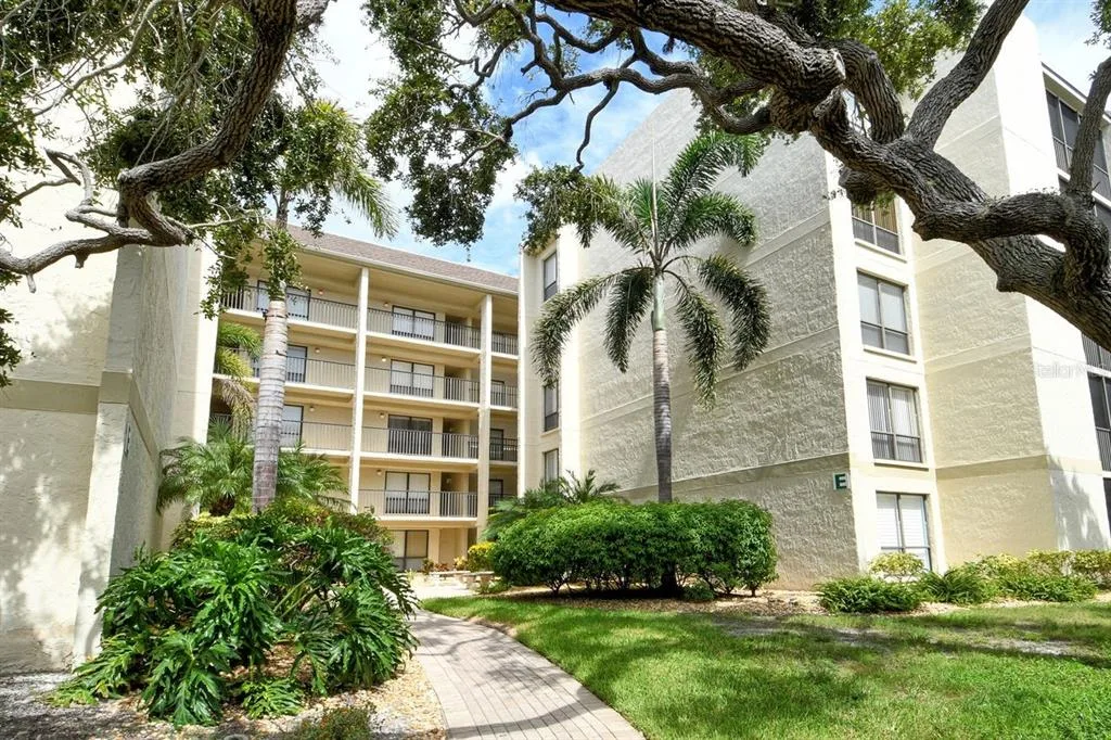 6157 MIDNIGHT PASS ROAD # E63, SARASOTA, FL 34242
