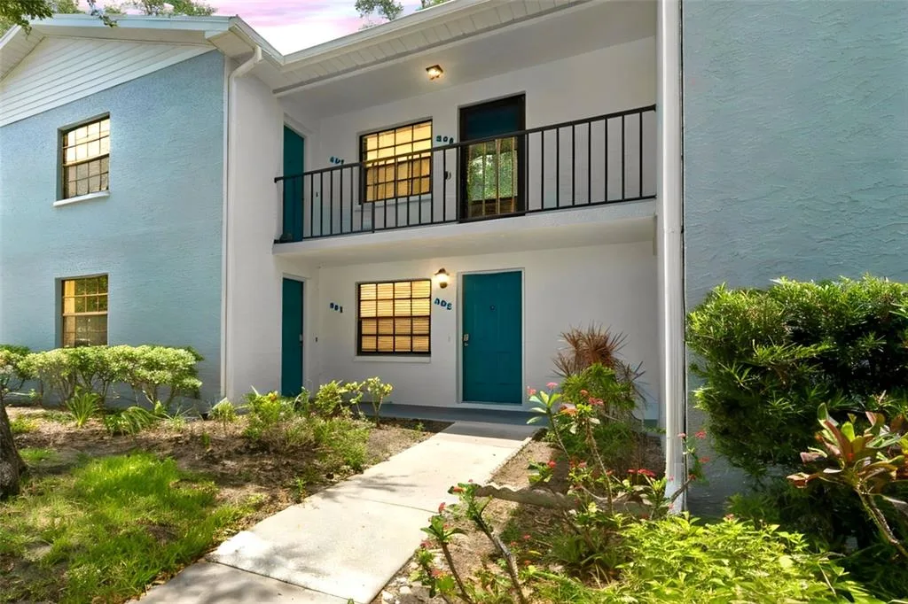 11800 PARK BLVD # 401, SEMINOLE, FL 33772