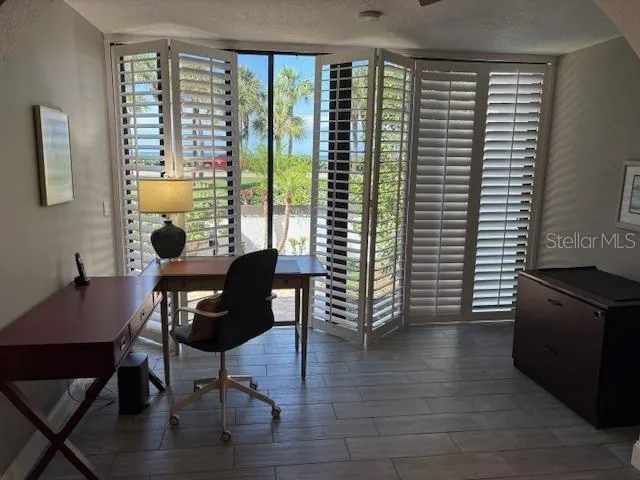 737 BAYPORT WAY # D, LONGBOAT KEY, FL 34228