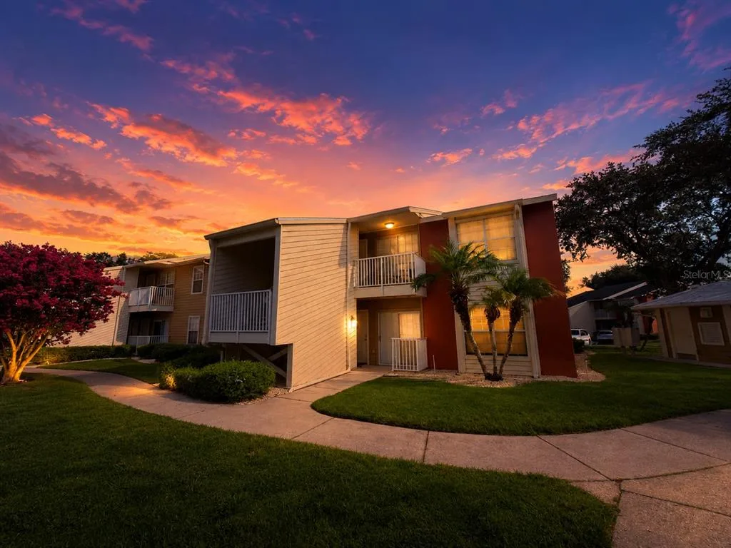 203 LAKE PARSONS GREEN # 108, BRANDON, FL 33511