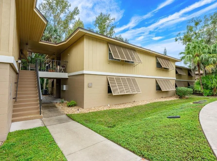 140 ORCHID WOODS COURT # 15B, DELTONA, FL 32725