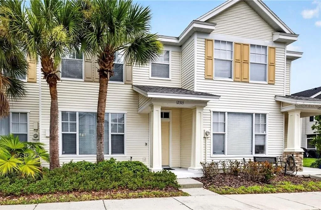 12315 COUNTRY WHITE CIRCLE, TAMPA, FL 33635