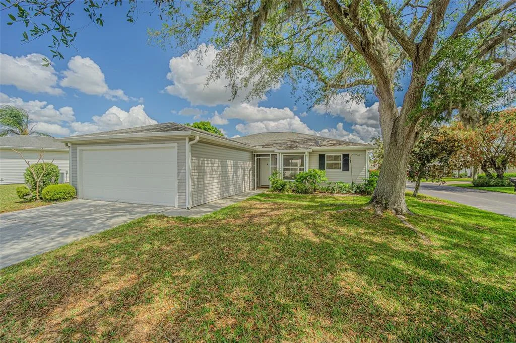 11204 COREY PAVIN LANE, SAN ANTONIO, FL 33576