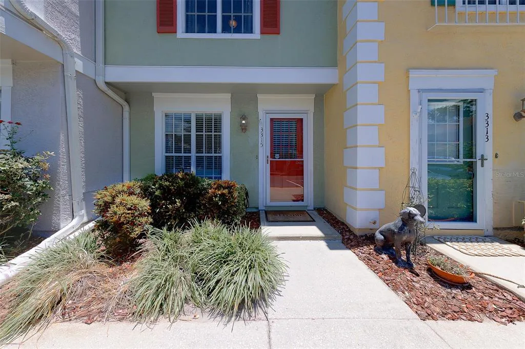 3315 W WYOMING CIRCLE # 3315, TAMPA, FL 33611