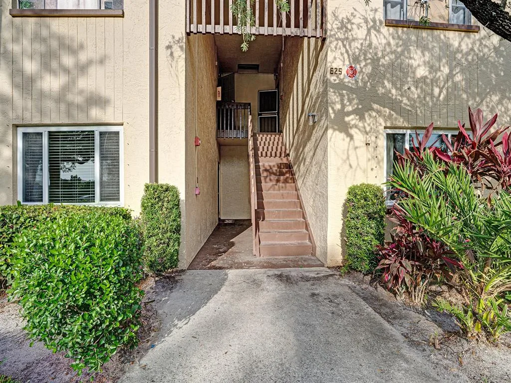 625 N KEENE ROAD # B, CLEARWATER, FL 33755