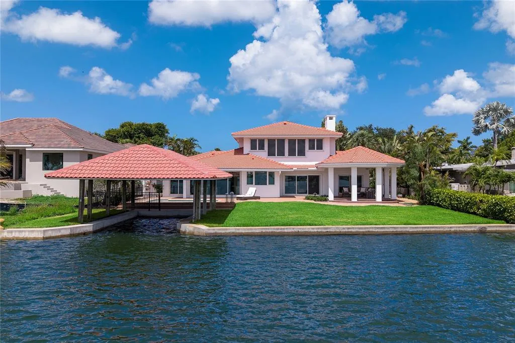 330 W BAY DRIVE, VENICE, FL 34285