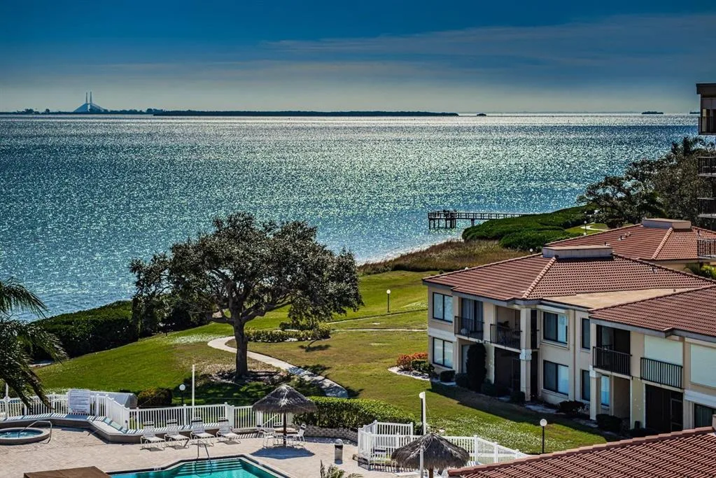 6104 PALMA DEL MAR BOULEVARD S # 304, ST PETERSBURG, FL 33715