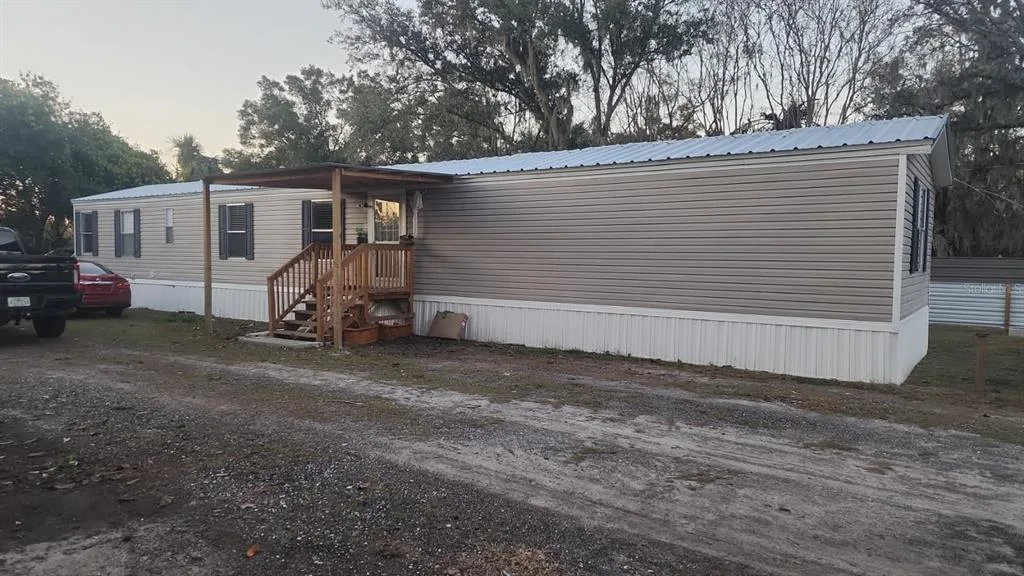 1333 WILKINSON DRIVE, PLANT CITY, FL 33566