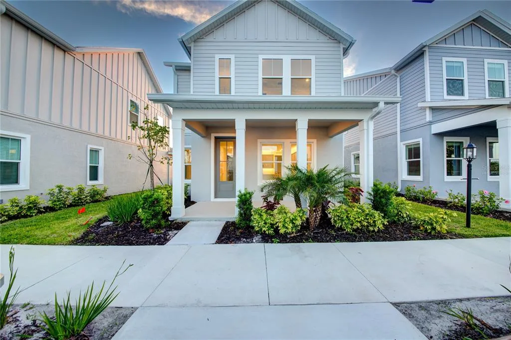 140 THORNE LANE, LAKEWOOD RANCH, FL 34240
