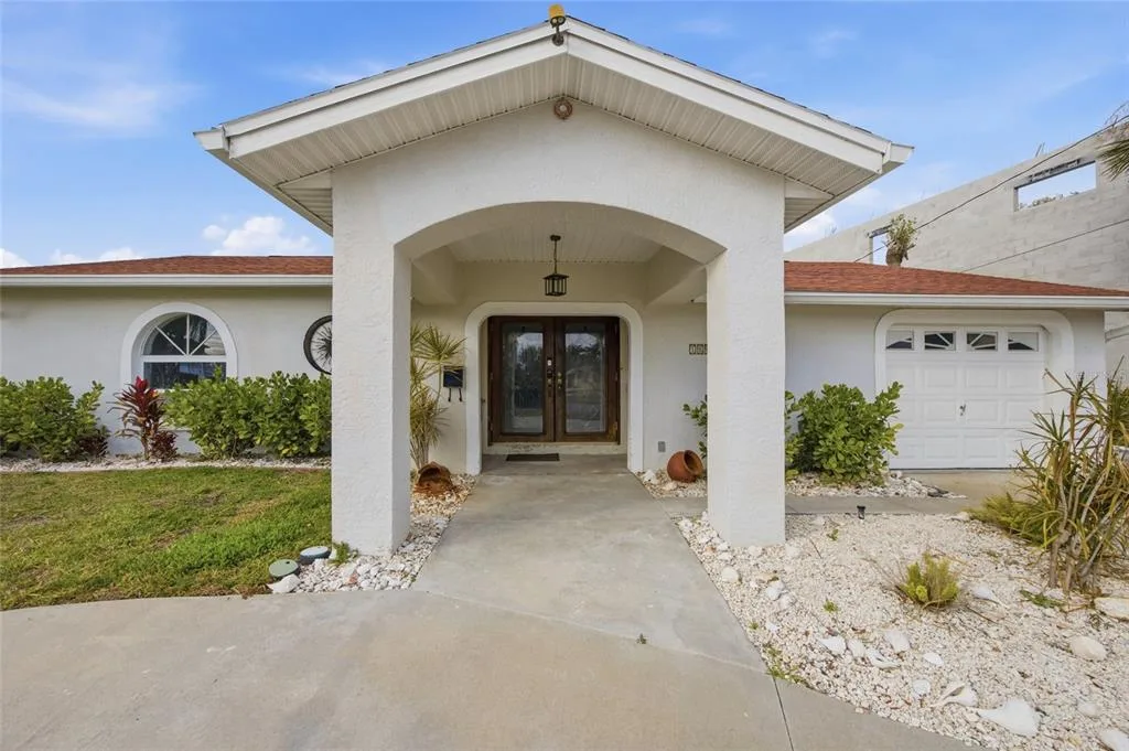 1801 BAYOU GRANDE BOULEVARD NE, ST PETERSBURG, FL 33703
