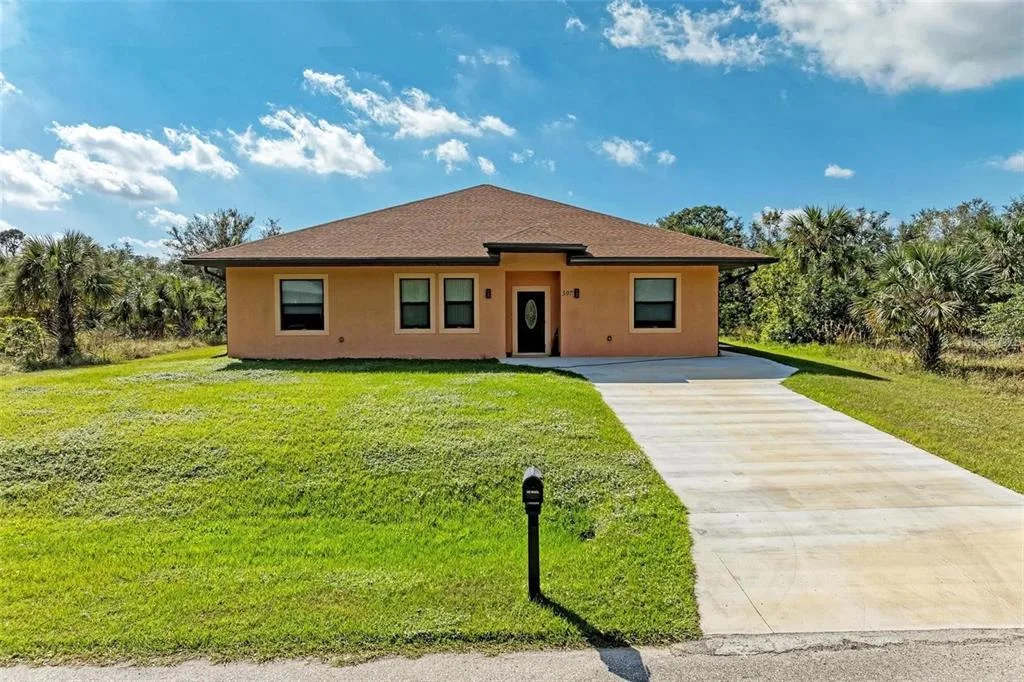 397 DONIPHAN DRIVE, PORT CHARLOTTE, FL 33954