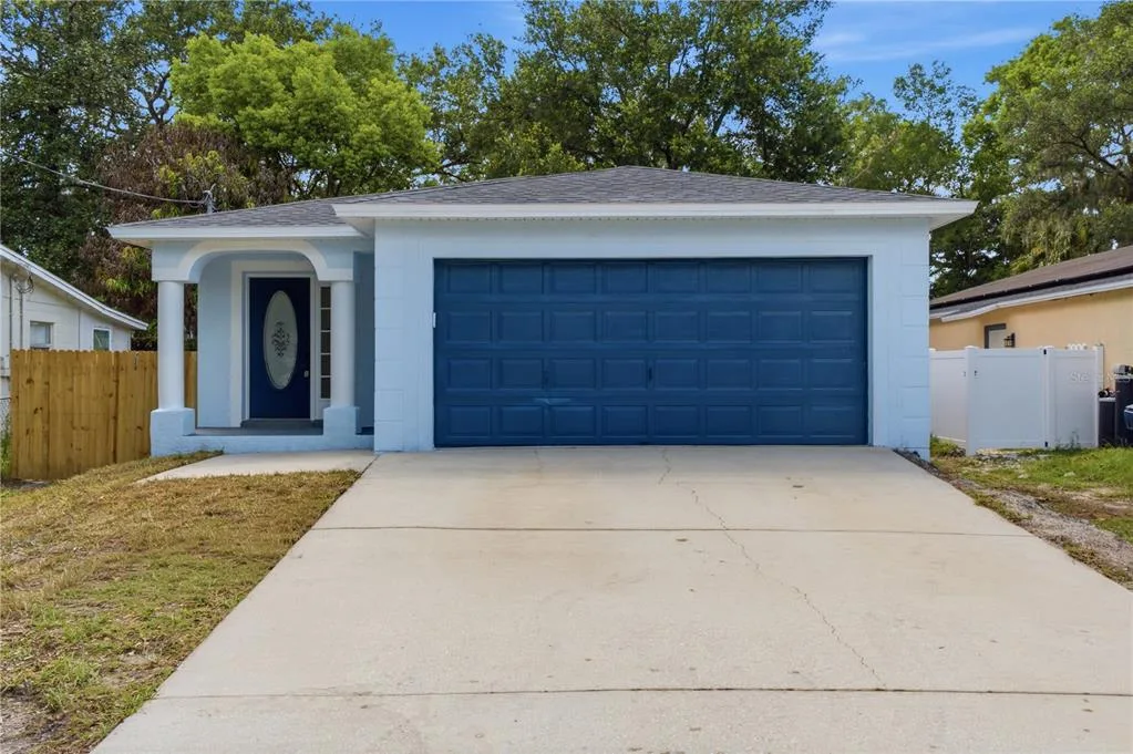 6812 LYMAN AVENUE, TAMPA, FL 33610