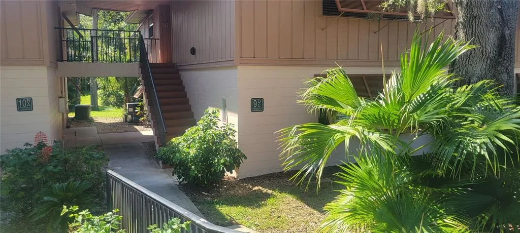 180 MAGNOLIA WOODS COURT # 9C, DELTONA, FL 32725