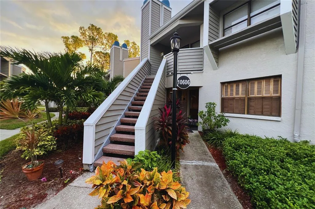 10606 LONGWOOD DRIVE # 203B, SEMINOLE, FL 33777
