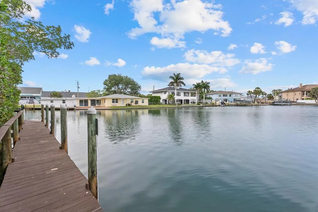 101 LOUELLA LANE # 10, NOKOMIS, FL 34275