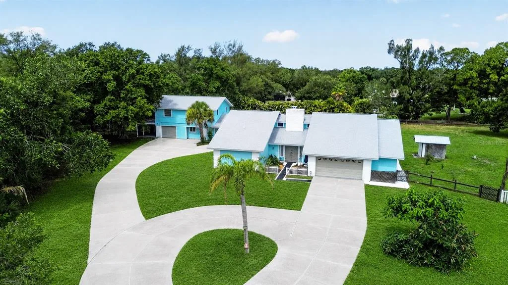 1305 GREENFIELD CIRCLE, VENICE, FL 34292