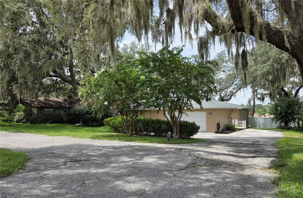 34041 HIGHLAND ROAD, LEESBURG, FL 34788