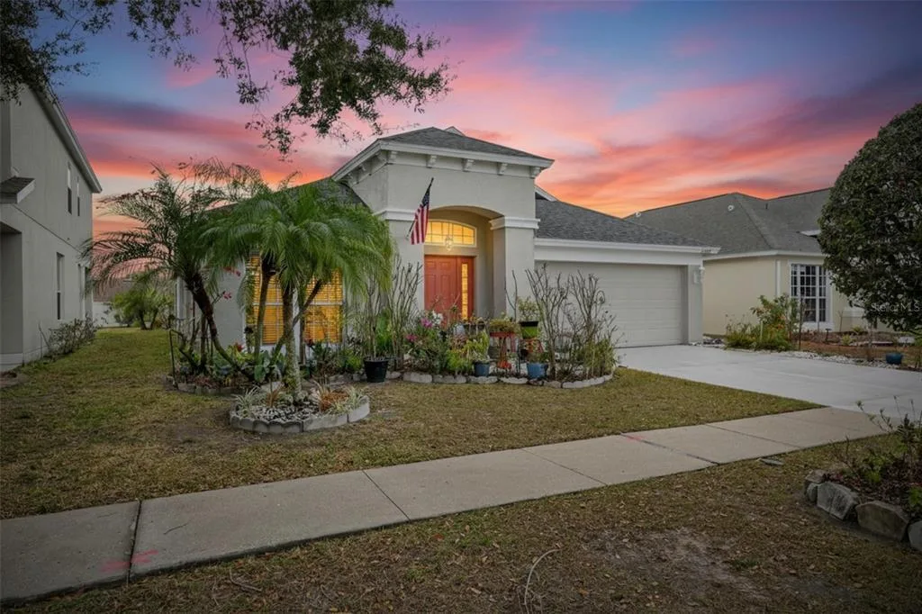 13307 AMBER SKY PLACE, RIVERVIEW, FL 33579