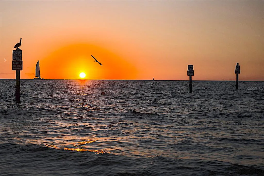880 MANDALAY AVENUE # 604, CLEARWATER BEACH, FL 33767