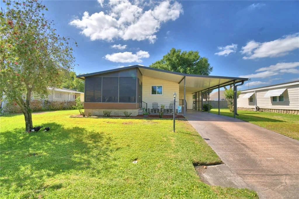 447 VILLAGE CIRCLE SW, WINTER HAVEN, FL 33880