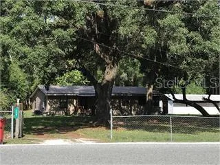 136 S COMMERCIAL STREET, COLEMAN, FL 33521