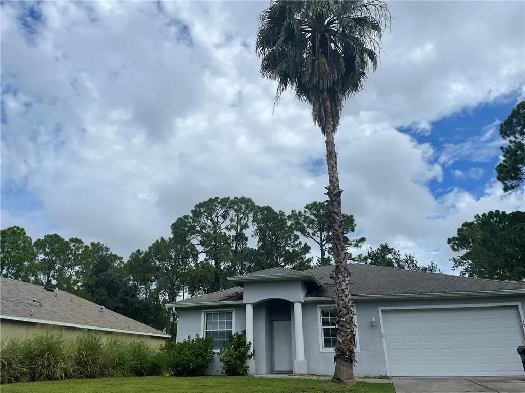 1818 GOVERNOR AVENUE, NORTH PORT, FL 34288