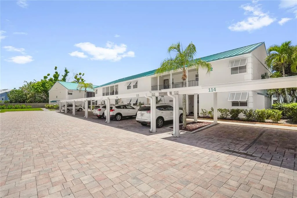 5673 MIDNIGHT PASS ROAD # 201, SARASOTA, FL 34242