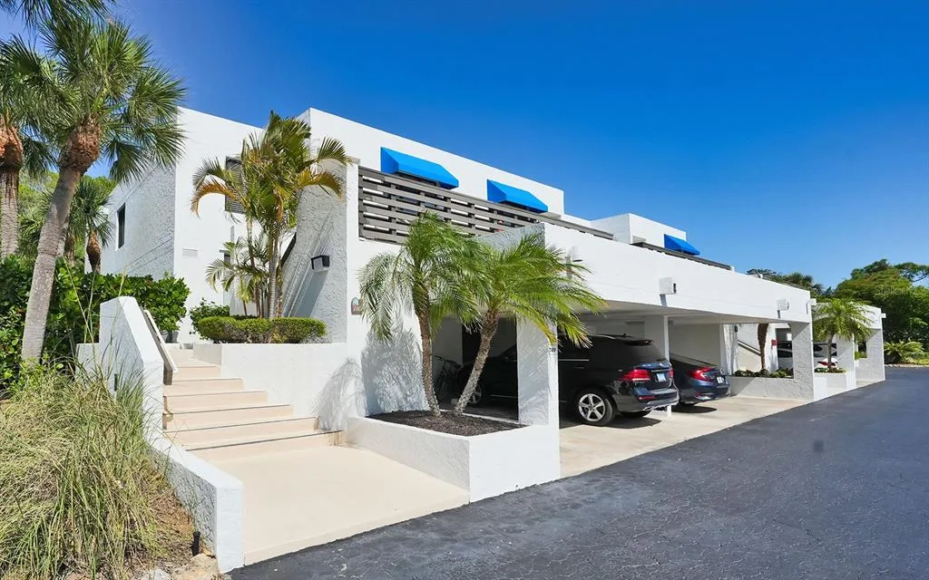 750 BAYPORT WAY # 750, LONGBOAT KEY, FL 34228